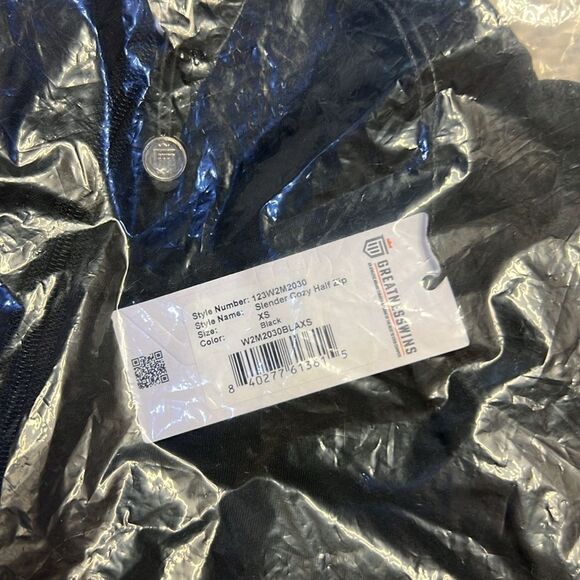 GREATNESS WINS - SLENDER COZY HALF ZIP - Picture 6 of 7